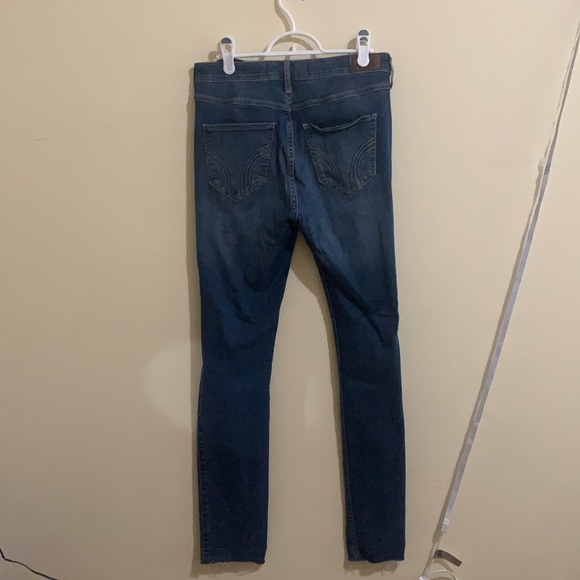 Hollister ultra high-rise super skinny jeans - Picture 3 of 4